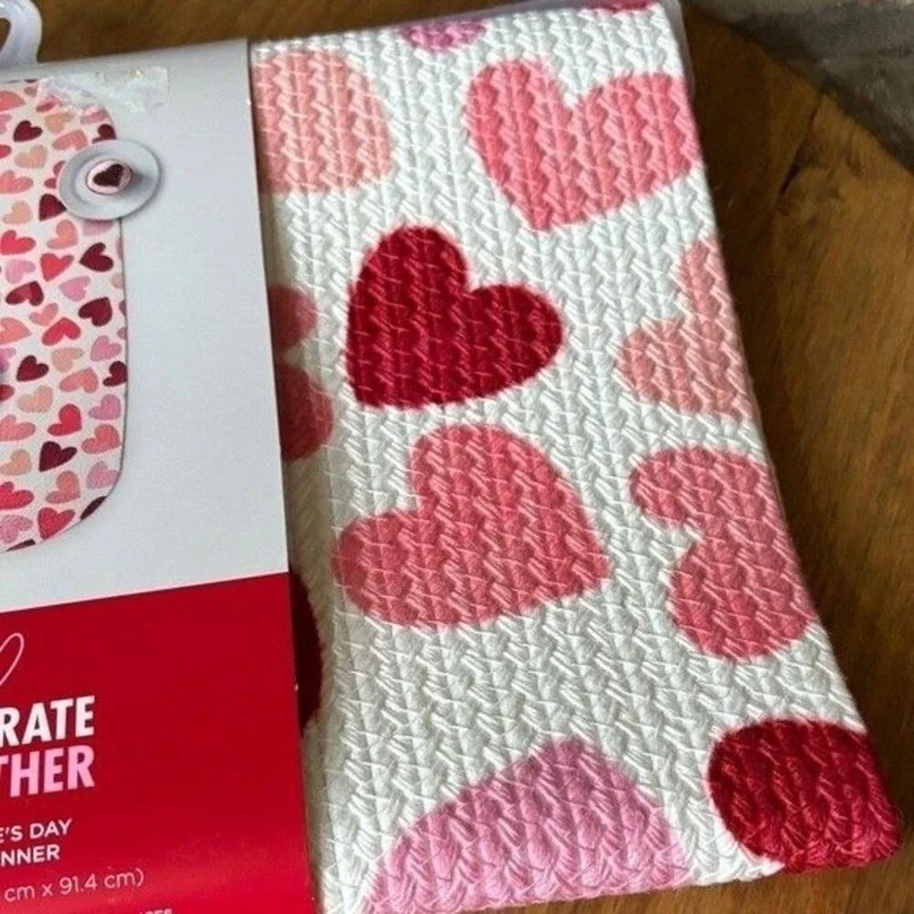 Celebrate Together Valentines Day Heart Table Runner Woven 13